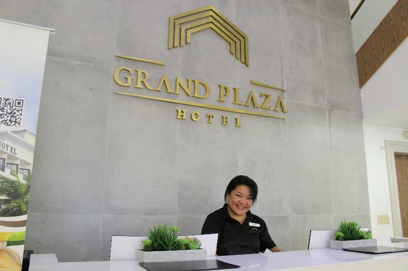 Grand Plaza Hotel Tumon Esterno foto